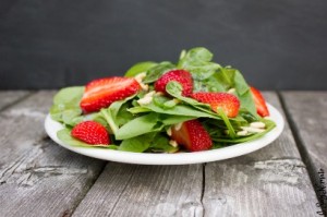 Strawberry Spinach Salad with Homemade Dressing